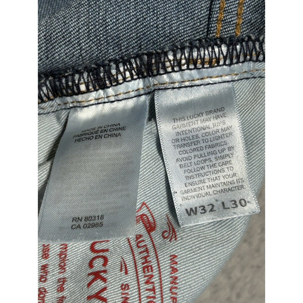 Lucky Brand 110 Slim Jeans Mens 32x30 Blue Medium Wash Excellent Stretch Denim - Picture 11 of 15